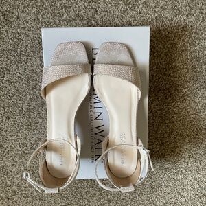 Benjamin Walk dress shoes, Champagne, heel 2 1/4, size 6.5, runs a bit big.